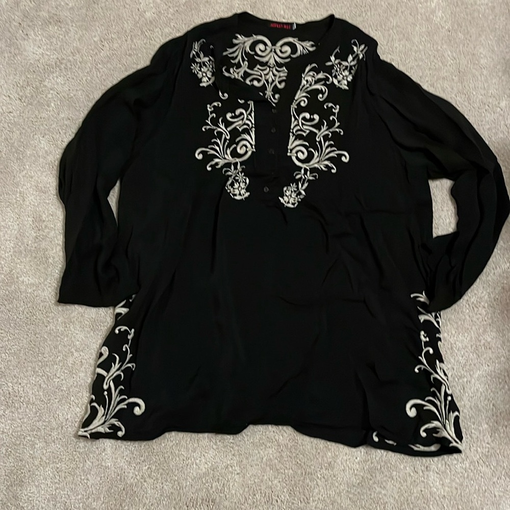 Johnny Was Black Embroidered Tunic Top